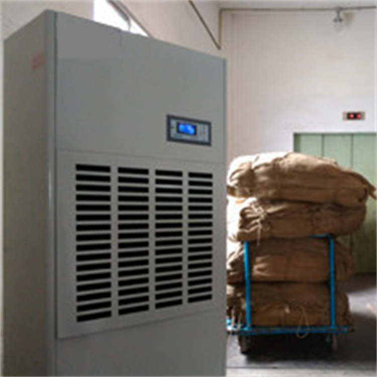 印刷廠通過加濕器控制濕度以減少靜電問題，實(shí)現(xiàn)更穩(wěn)定、高質(zhì)量的打印效果。