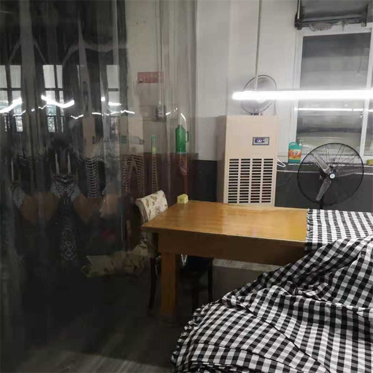 托克托縣雨季怎么除濕？配置工業(yè)抽濕機(jī)