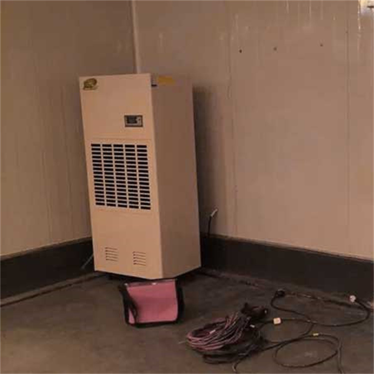 哪種除濕機(jī)更適合購買：移動(dòng)式除濕機(jī)還是吊頂式除濕機(jī)？