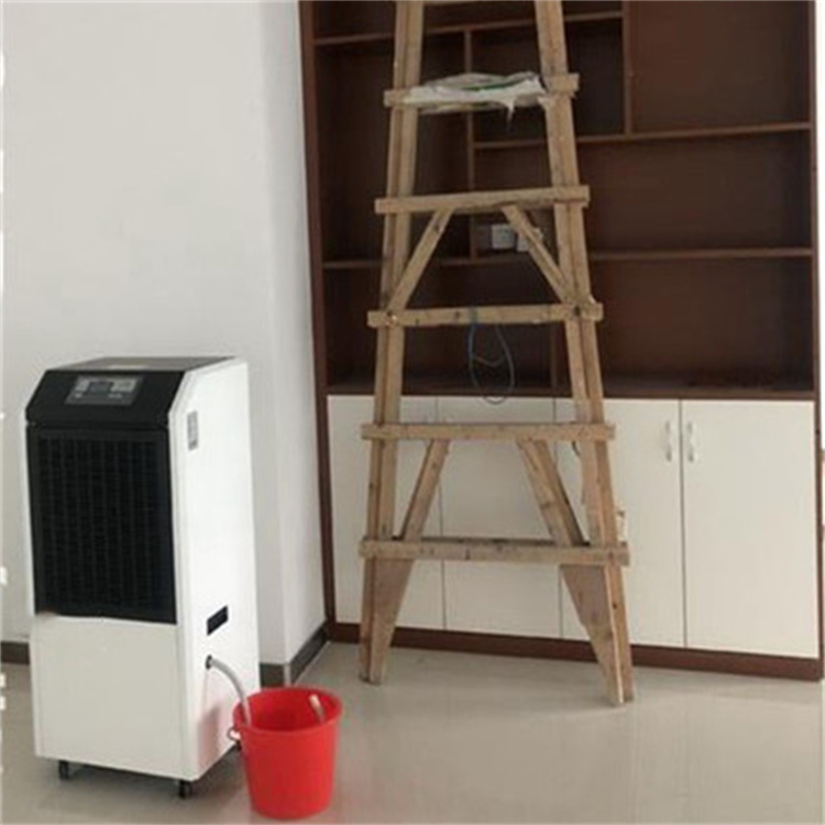 專業(yè)地下車庫除濕機(jī)，防止返潮結(jié)露，保持干燥舒適環(huán)境